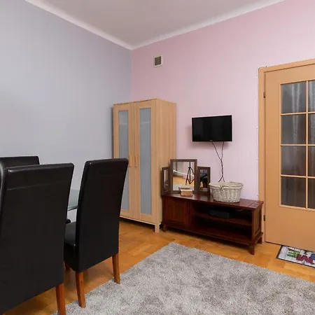 Apartment Metro Politechnika Studio Konstytucji By Renters