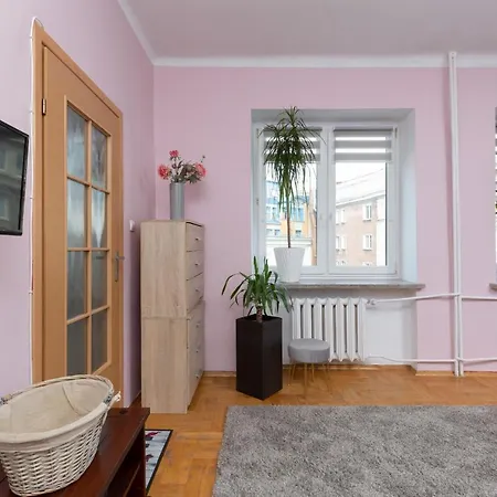 Apartment Metro Politechnika Studio Konstytucji By Renters *